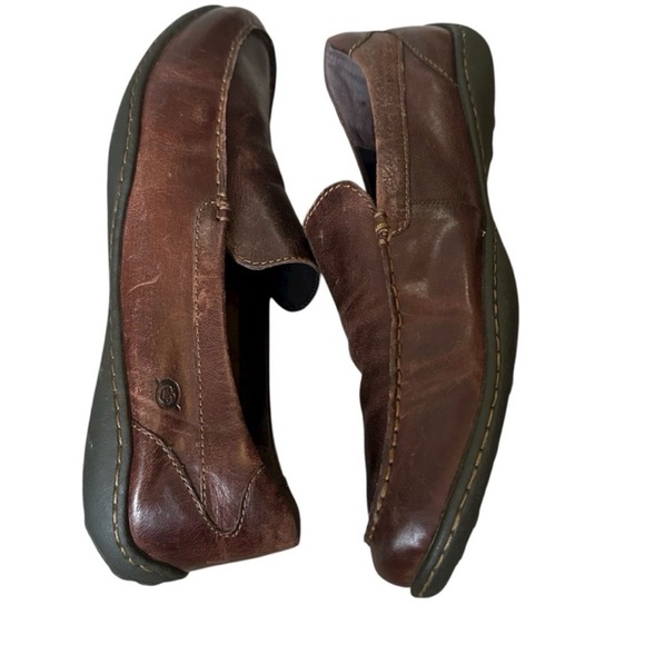 Born Men's Rich Brown Leather Slip-Ons - Picture 4 of 7